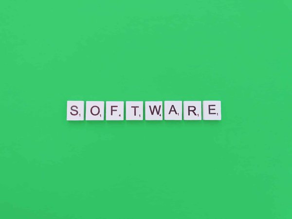 Quelles différences entre un logiciel de recouvrement et un logiciel de gestion du poste client ?